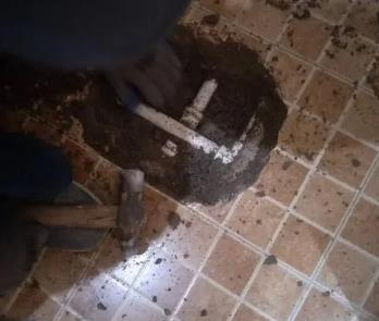 金堂卫生间漏水维修公司为您分享下卫生间渗水如何处理及注意事项